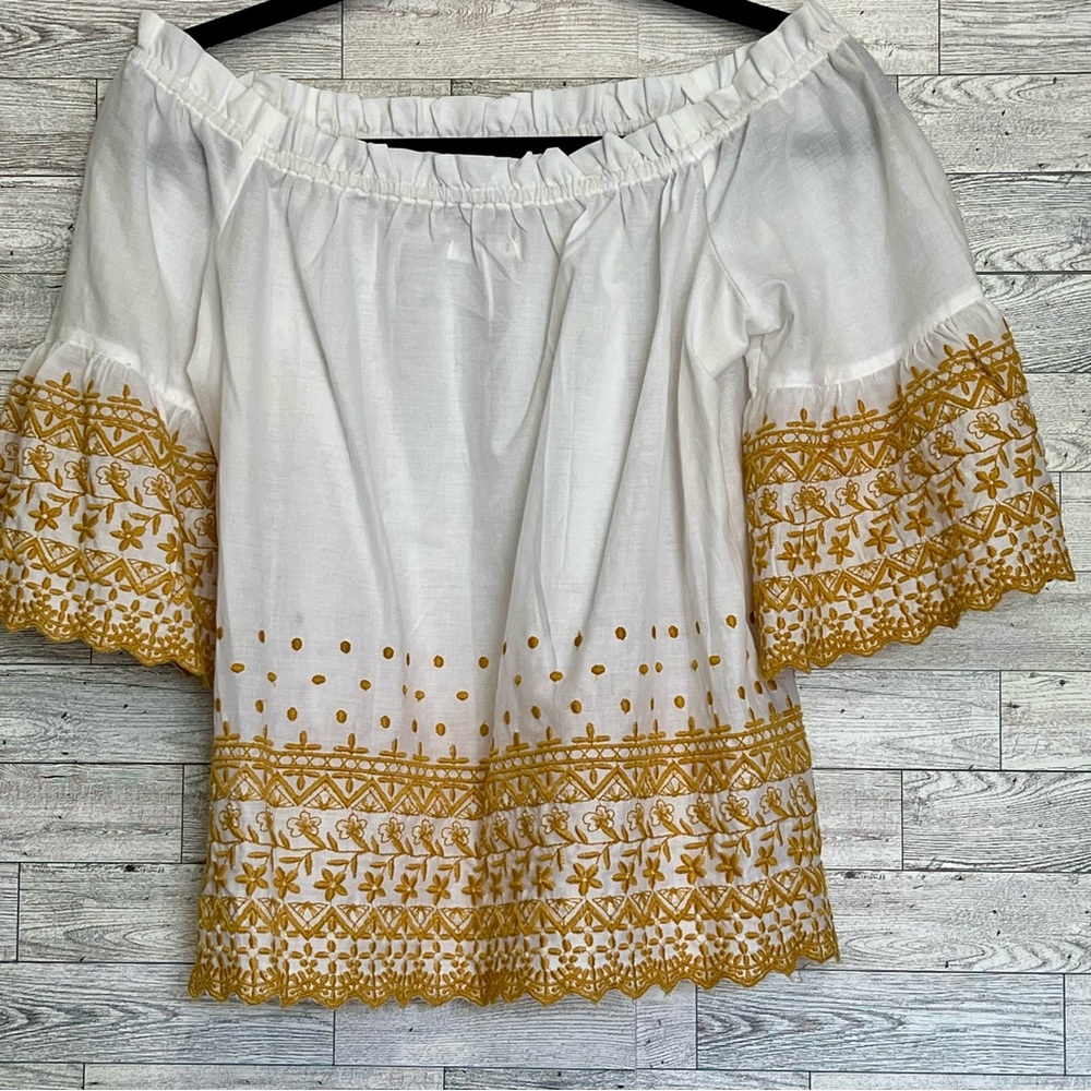 Maurices White and Gold Embroidered Off The‎ Shoulder Top Size Medium - NWOT